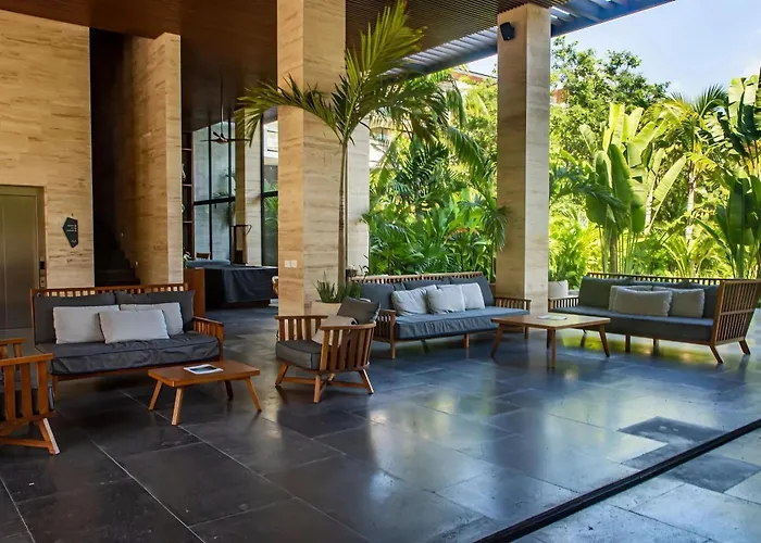Bed & Breakfast Playacar Residents *