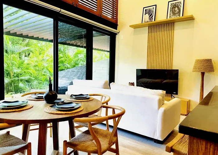 Bed & Breakfast Playacar Residents
